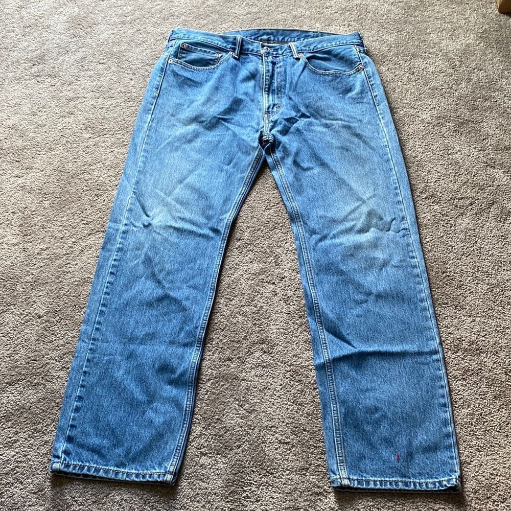 Levi’s 550 Relaxed Fit Light Wash Denim Jeans SIZE 38x32